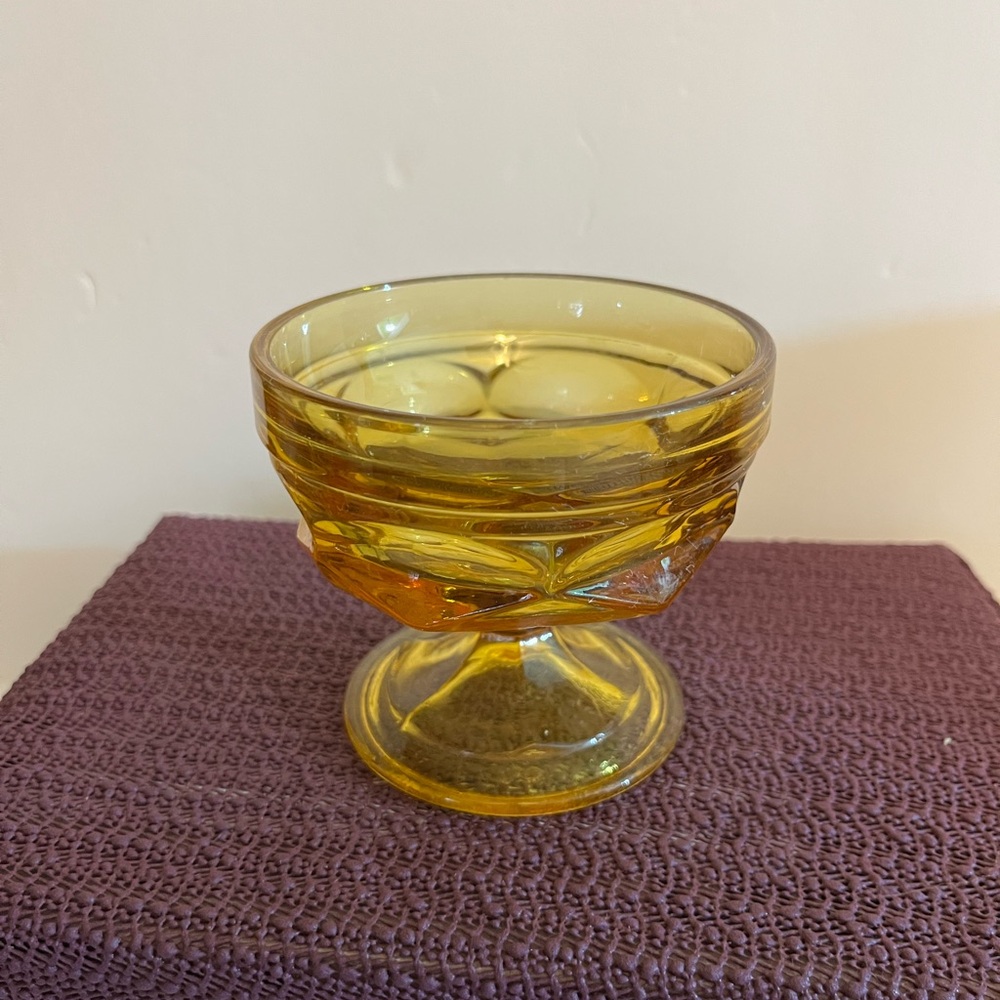 VINTAGE ANCHOR HOCKING FAIRFIELD AMBER GLASS DESERT DISH PREOWNED - Picture 2 of 8